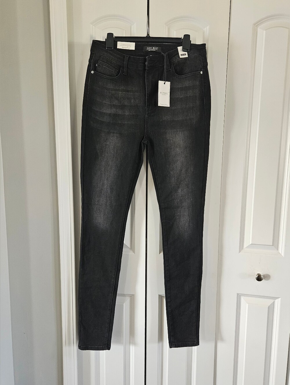 NWT Judy Blue Hi Rise Black Washed Skinny Jeans 13/31
